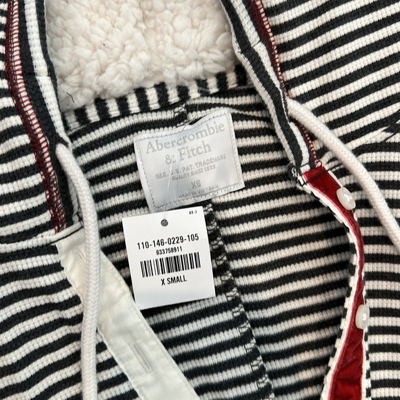 Abercrombie & Fitch Thermal Hoodie Romper - Picture 2 of 2
